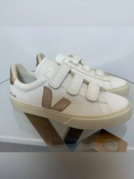 VEJA Recife Leather Sneakers in White/Platine - Picture 3 of 10
